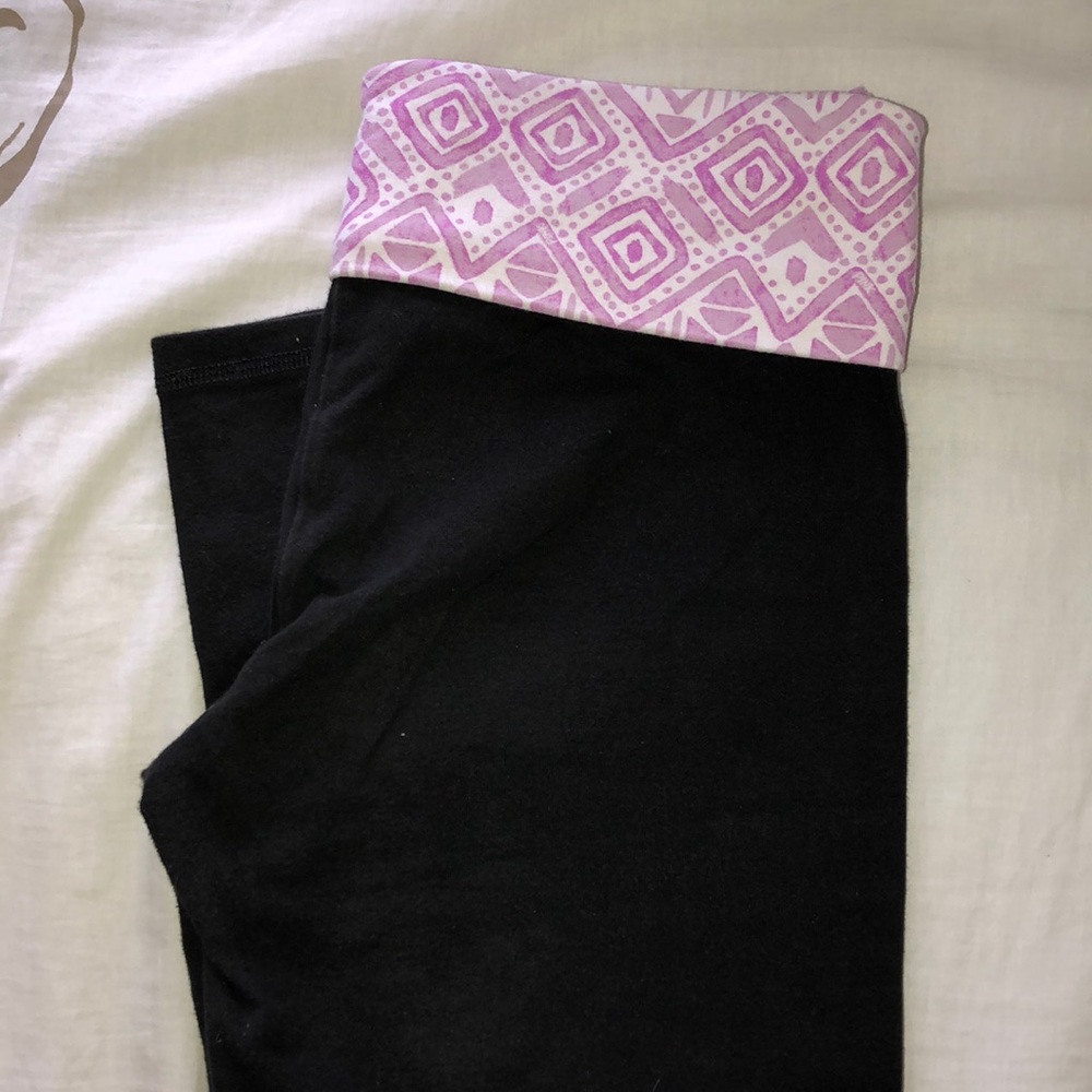 PINK YOGA PANTS